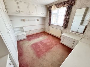 Bedroom- click for photo gallery